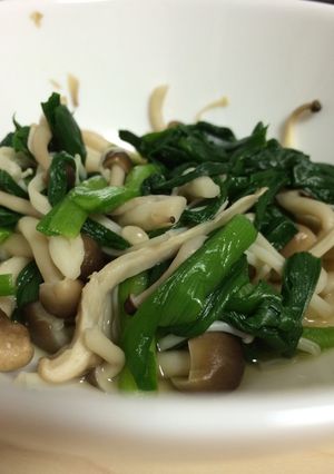 ニラと塩キノコの和え物-レシピのメイン写真