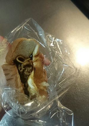 マルちゃんソース焼きそばで焼きそばパン-レシピのメイン写真