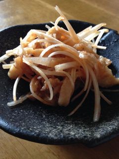 おつまみに〜鶏皮キムチ和え-レシピのメイン写真
