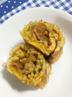 春巻きと焼きそば入りの玉子焼き。-レシピのメイン写真