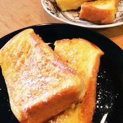 รูปของ 夜仕込んで朝食にとろけるフレンチトースト