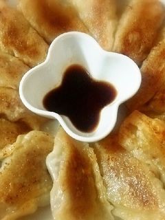 炒めた玉ねぎがアクセント☆シンプル餃子-レシピのメイン写真