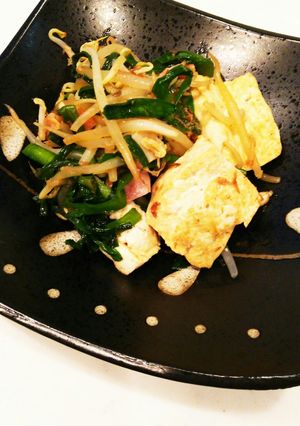 簡単！豆腐とﾆﾗとﾓﾔｼのﾁｬﾝﾌﾟﾙｰ-レシピのメイン写真