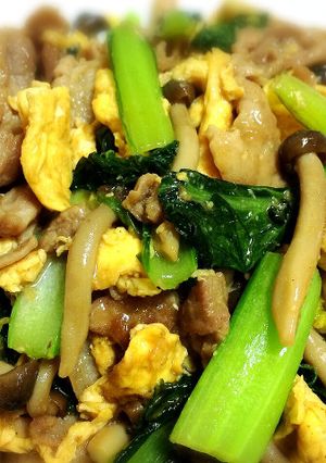 ご飯と相性抜群♬豚肉と小松菜炒め-レシピのメイン写真
