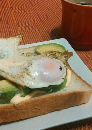 簡単♪アボカドトースト♪-レシピのメイン写真