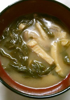 朝食に♪ ニラ 椎茸 油揚げの お味噌汁-レシピのメイン写真