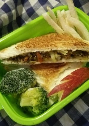 裏技簡単ホットサンド～in焼きそば-レシピのメイン写真