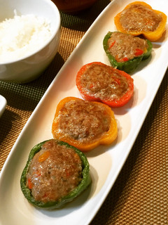 パプリカとピーマンの肉詰め-レシピのメイン写真