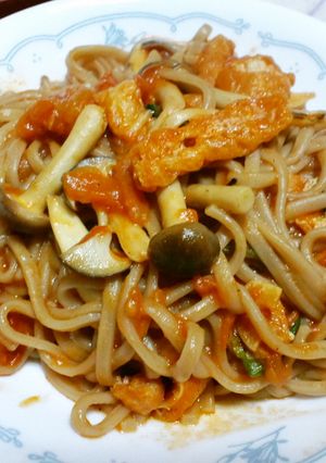 しめじと油揚げのナポリタンうどん-レシピのメイン写真