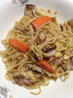 お鍋の残り材料で作る簡単やきそば-レシピのメイン写真