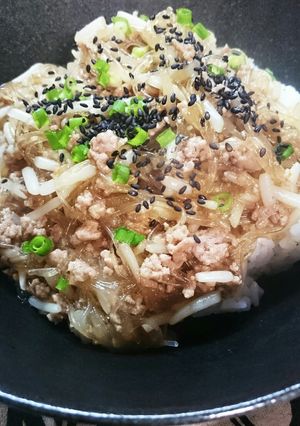 節約！満腹！ひき肉春雨丼-レシピのメイン写真