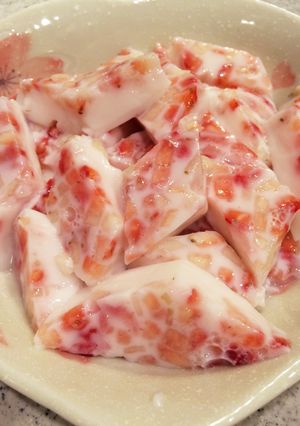 プチプチ苺の杏仁豆腐-レシピのメイン写真