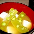 旬★【スナップえんどうと豆腐の味噌汁】