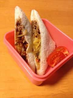ランチパック風焼きそばパン-レシピのメイン写真