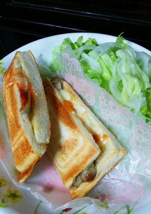 朝ご飯♪ウインナーとチーズのホットサンド-レシピのメイン写真
