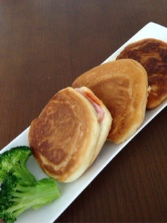 簡単‼︎ロールパンでホットサンド‼︎-レシピのメイン写真