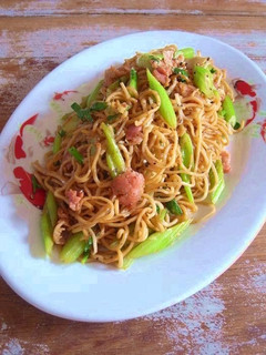 セロリとベーコンのマヨ醤油レモン焼きそば-レシピのメイン写真