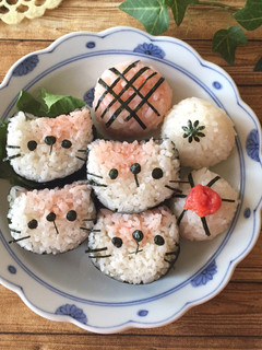 キャラ弁*明太子ごはんで猫おにぎり-レシピのメイン写真