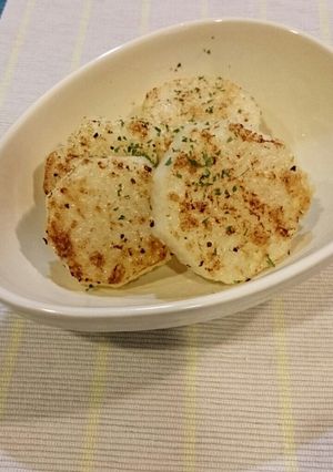 粉チーズで簡単に☆長芋のチーズ焼き☆-レシピのメイン写真