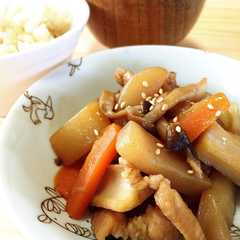 รูปของ 幼児がパクパク根菜煮