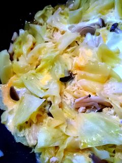ヘルシー♡キャベツと鶏ひき肉の卵とじ-レシピのメイン写真