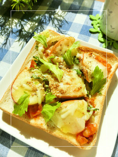 りんごとセロリのキムチーズトースト-レシピのメイン写真