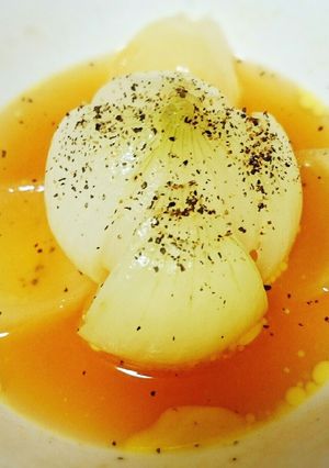 チンするだけ!新玉ねぎのバターコンソメ煮-レシピのメイン写真