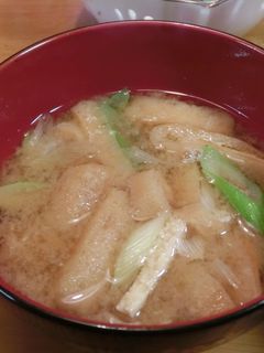 油揚げとねぎのお味噌汁-レシピのメイン写真