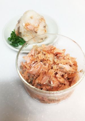 レンジで簡単！ふっくらおいしい鮭フレーク-レシピのメイン写真