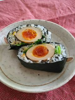 煮卵おにぎらず-レシピのメイン写真