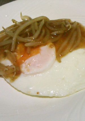 目玉焼きのもやしあん-レシピのメイン写真