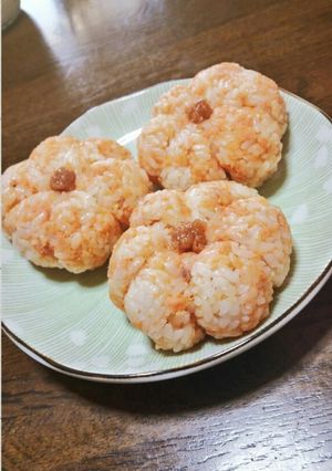 ❁花形の酢飯おにぎり❁-レシピのメイン写真