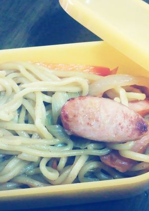 冷蔵庫にあるものでマルちゃん焼きそば-レシピのメイン写真