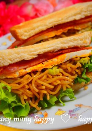 ランチに☆焼きそばBLEサンド✿-レシピのメイン写真