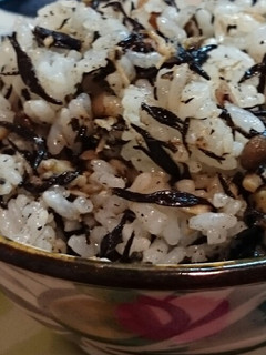簡単♪ ひじきと ツナの混ぜご飯-レシピのメイン写真