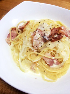 玉ねぎとベーコンのクリームパスタ-レシピのメイン写真