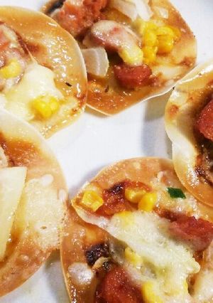 フライパン～餃子の皮でﾊﾟﾘﾊﾟﾘピザ♪-レシピのメイン写真