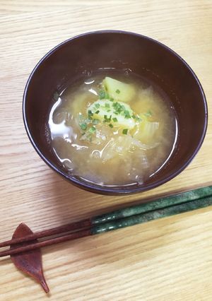 新じゃが、新玉ねぎの塩糀お味噌汁*-レシピのメイン写真