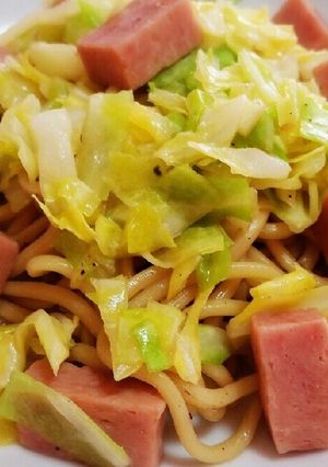 レンジでキャベツとスパムの中華麺パスタ-レシピのメイン写真