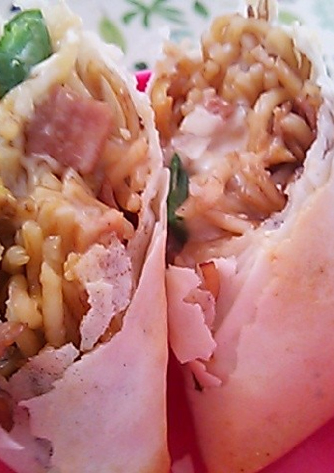 ☆残り物の焼きそばde春巻き☆-レシピのメイン写真