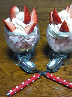 いちごチーズクリームパフェ-レシピのメイン写真