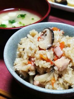 炊飯器で♪簡単美味しい炊き込みかしわご飯-レシピのメイン写真