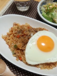 焼き肉のたれで簡単チャーハン-レシピのメイン写真
