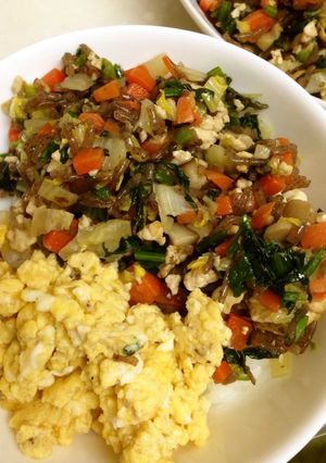 ヘルシー！豆腐と卵と野菜のカラフル丼-レシピのメイン写真