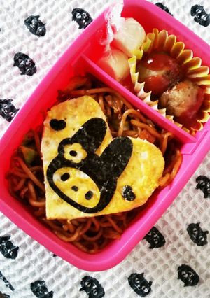 市販の海苔でキャラオム焼きそば-レシピのメイン写真