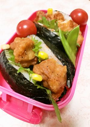 爆弾おにぎりに切り込みを♪-レシピのメイン写真