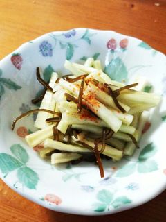 大根の皮で…簡単に浅漬け-レシピのメイン写真