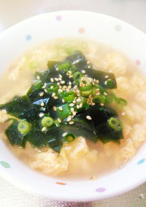簡単♡ふわふわ卵と春雨の中華スープ-レシピのメイン写真