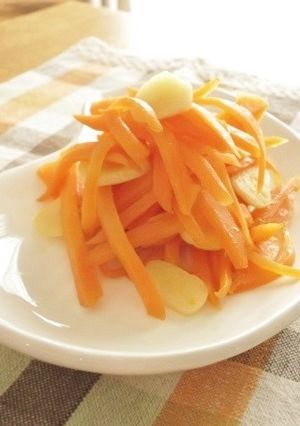 人参とにんにくの蒸し炒め-レシピのメイン写真