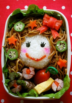 焼きそばで♪リボンの女の子弁当-レシピのメイン写真